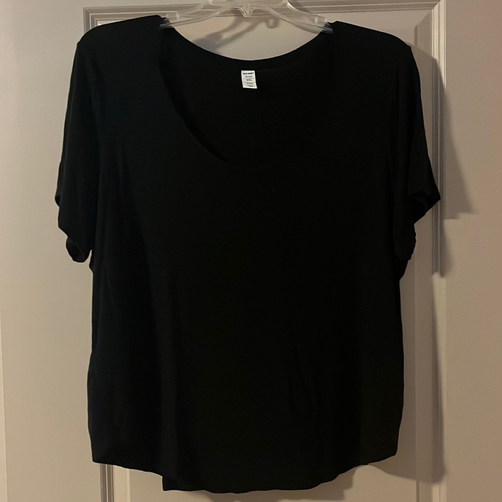 Old Navy tee